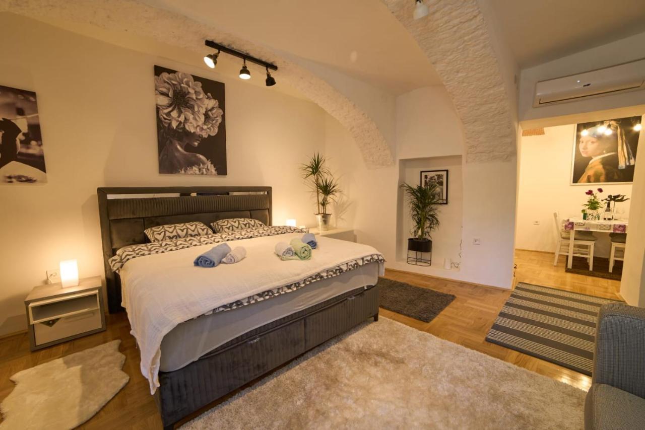 Downtown Secret Apartment Загреб Екстер'єр фото
