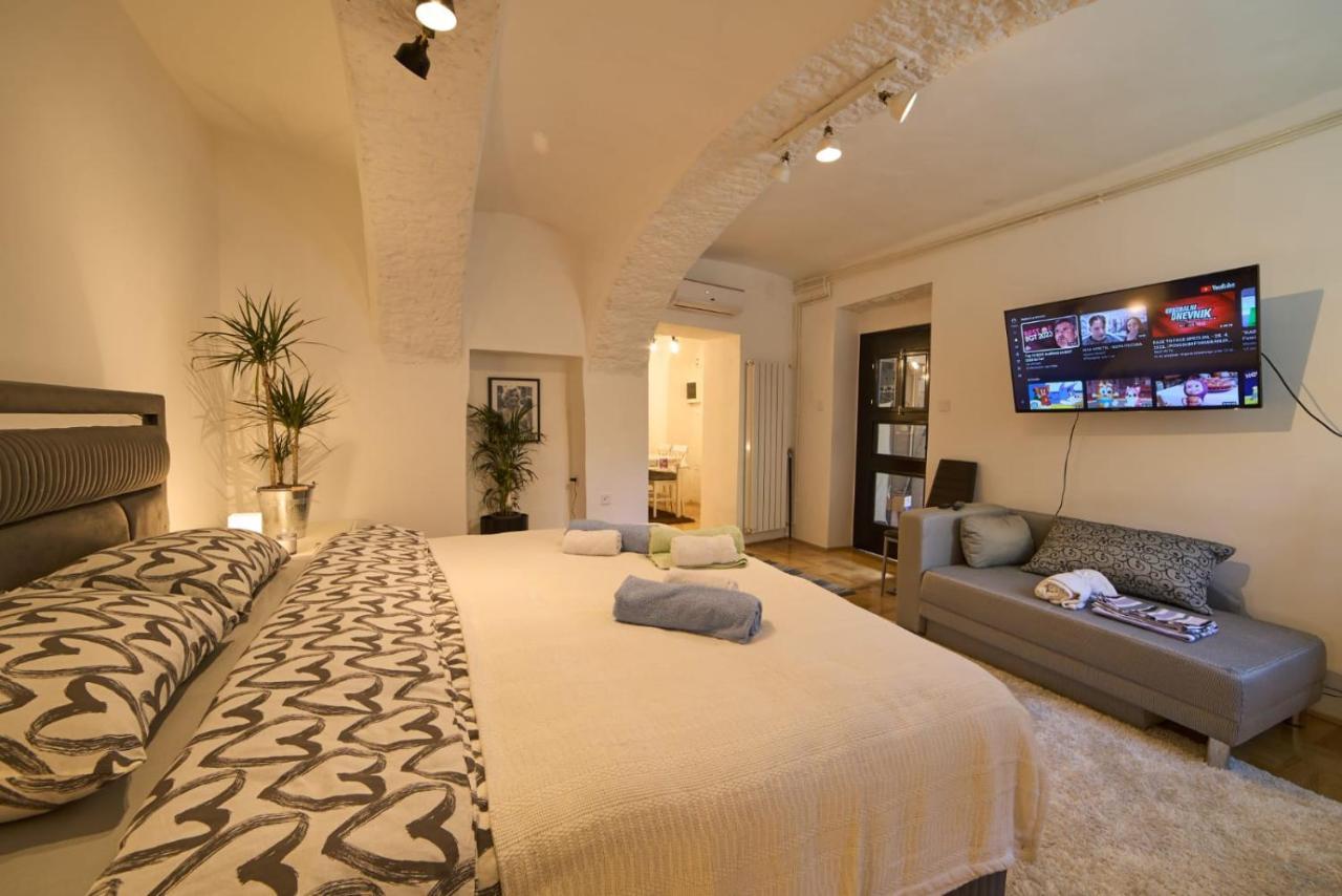 Downtown Secret Apartment Загреб Екстер'єр фото